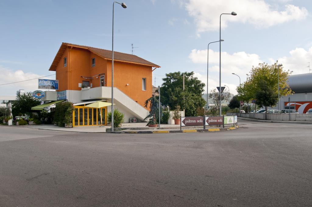 سان جيوفانّي تْيَتينو Al Volo B&B المظهر الخارجي الصورة
